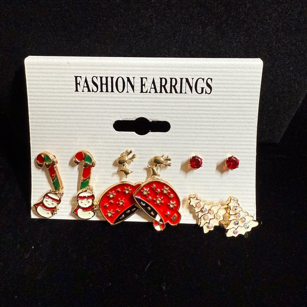 Festive Holiday Fashion Earrings Set